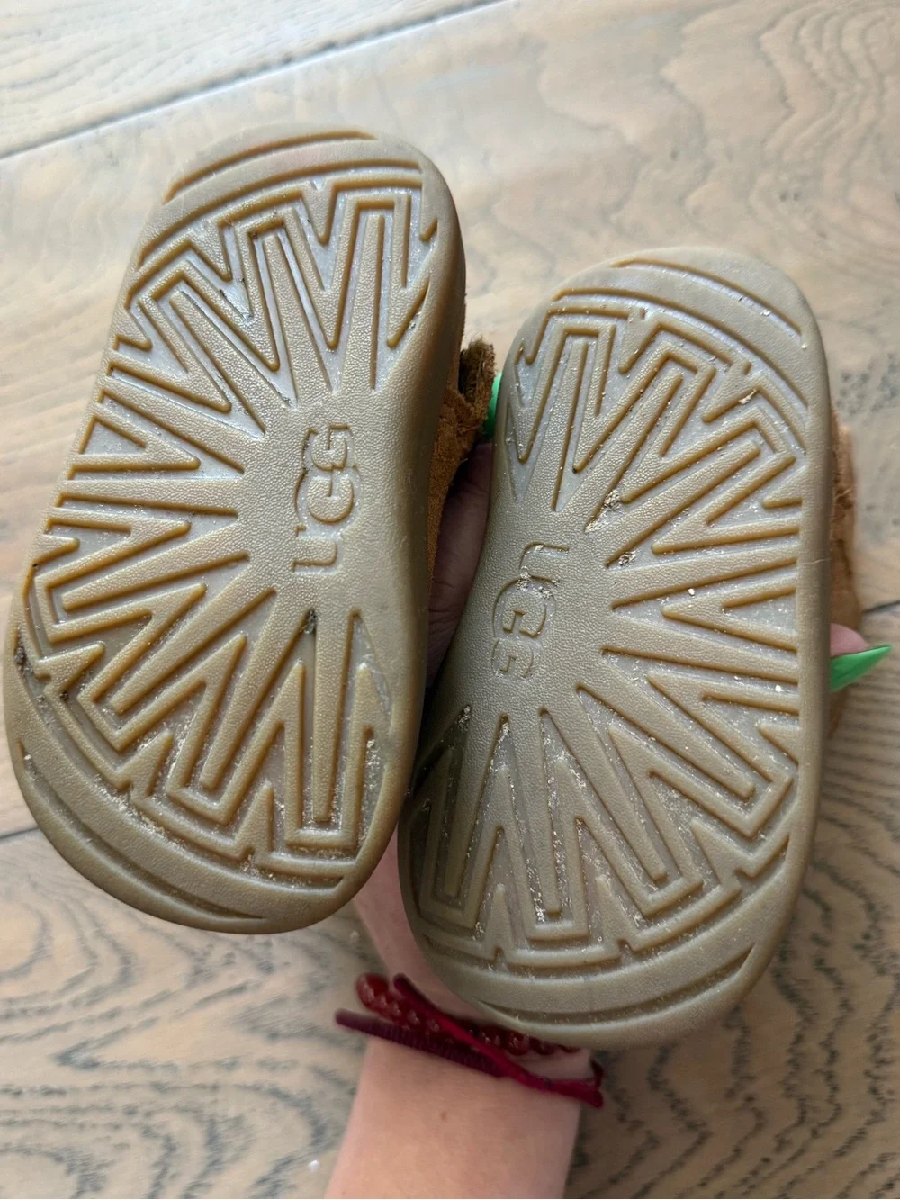 UGG Keelan Chestnut Suede Boots Toddler 4/5